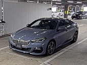 BMW 1 серии, 2022г., передний привод, робот