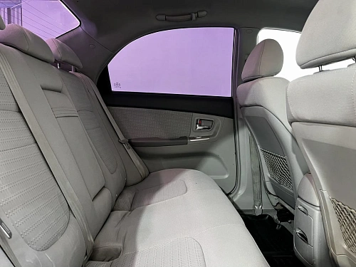 Kia Cerato, 2006г, передний привод, механика