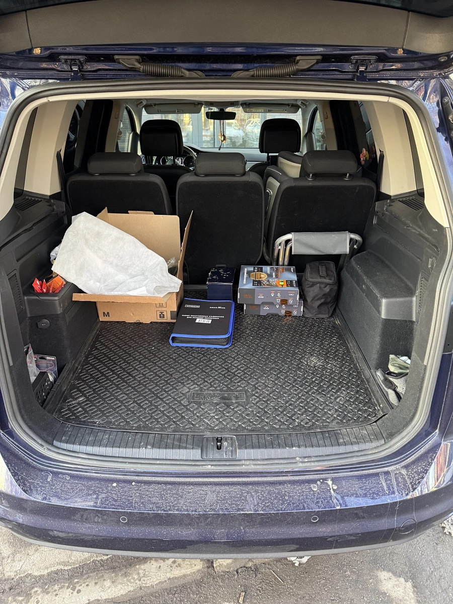 Volkswagen Touran, 2019г., передний привод, робот