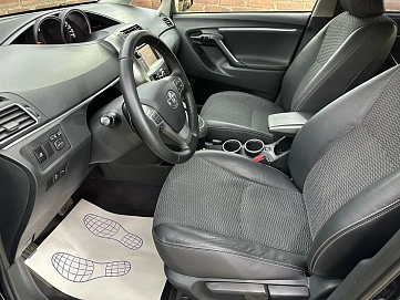 Toyota Verso, 2013г, передний привод, вариатор