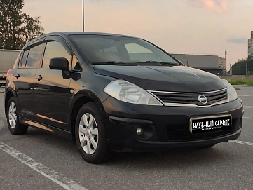 Nissan Tiida, 2011г, передний привод, механика