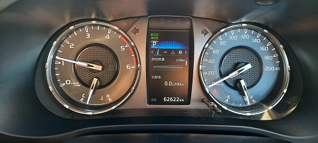 Toyota Hilux, 2021г, полный привод, автомат