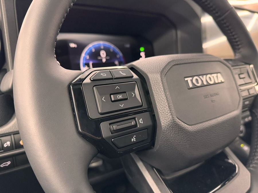 Toyota Land Cruiser Prado, 2024г., полный привод, автомат