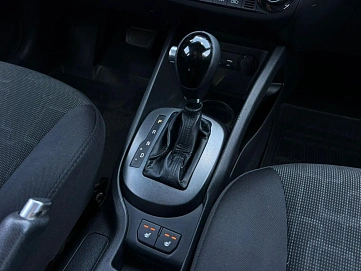 Kia Rio, 2015г, передний привод, автомат