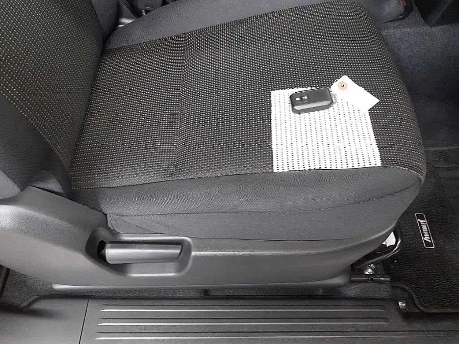 Suzuki Jimny, 2021г., полный привод, механика