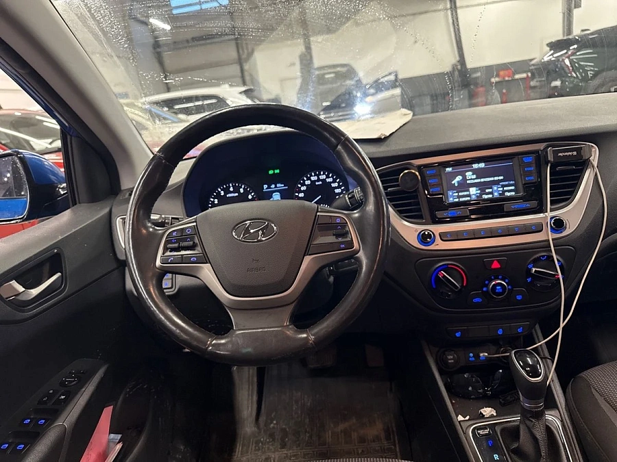 Hyundai Solaris, 2017г., передний привод, автомат