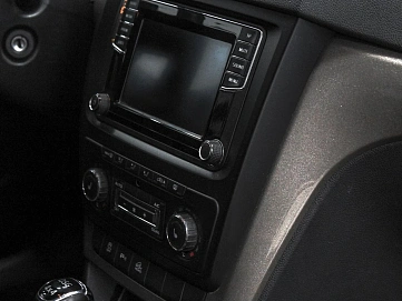 Skoda Yeti, 2015г, полный привод, робот