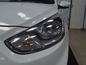 Hyundai Solaris, 2012г, передний привод, механика