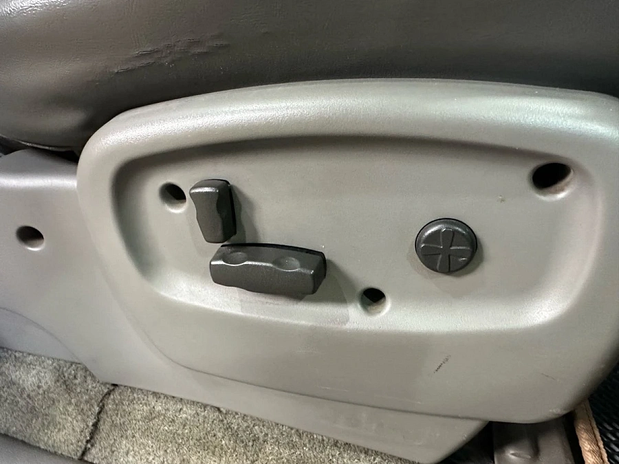 GMC Envoy, 2002г., полный привод, автомат