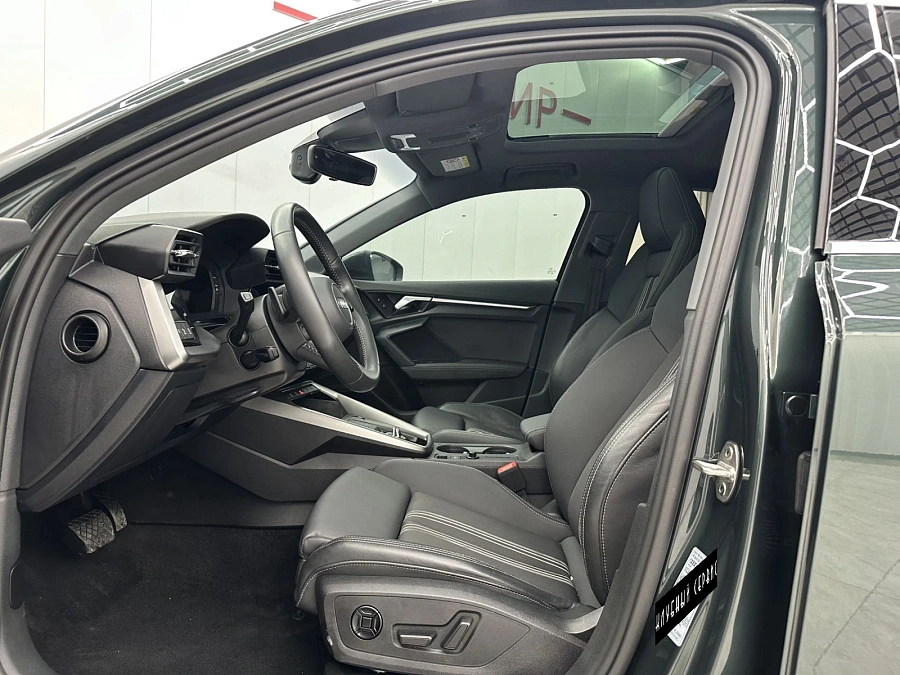 Audi A3, 2022г., передний привод, робот