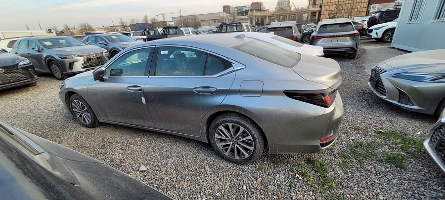 Lexus ES, 2025г., передний привод, вариатор