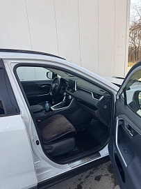 Toyota RAV4, 2020г., передний привод, вариатор