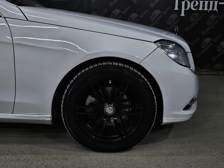 Mercedes-Benz E-Класс, 2012г., задний привод, автомат