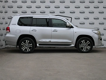 Toyota Land Cruiser, 2011г, полный привод, автомат