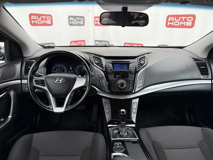 Hyundai i40, 2014г., передний привод, автомат