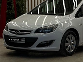 Opel Astra, 2013г., передний привод, механика