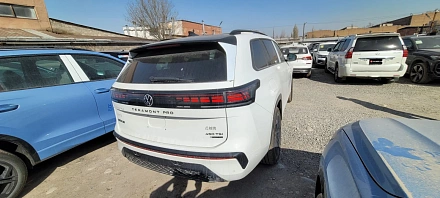 Volkswagen Teramont, 2026г, полный привод, робот