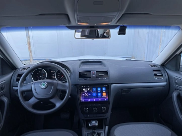 Skoda Yeti, 2011г, передний привод, автомат
