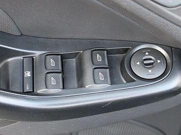 Ford Fiesta, 2016г, передний привод, робот