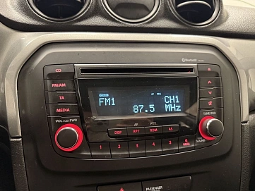 Suzuki Vitara, 2015г, передний привод, автомат