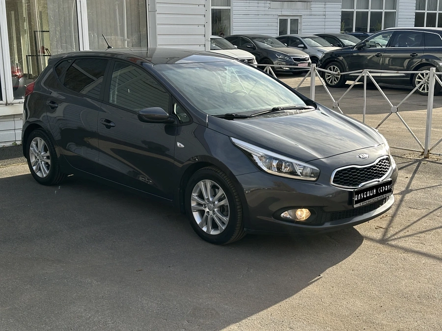 Kia Ceed, 2013г., передний привод, автомат