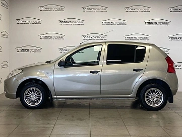 Renault Sandero, 2014г, передний привод, механика