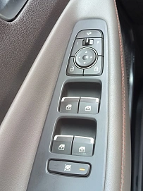 Hyundai Santa Fe, 2019г, полный привод, автомат