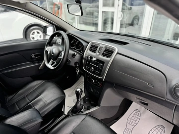 Renault , 2021г., передний привод, автомат