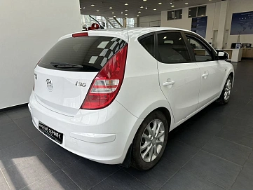 Hyundai i30, 2009г, передний привод, автомат