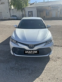 Toyota Camry, 2019г, передний привод, автомат