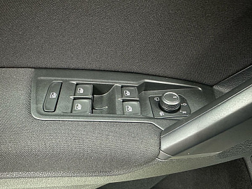 Volkswagen Tiguan, 2019г, полный привод, робот