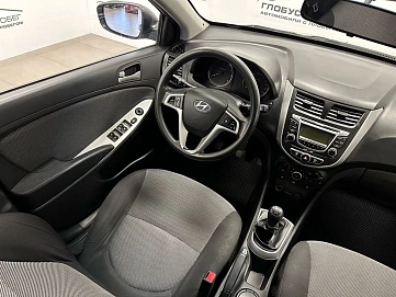 Hyundai Solaris, 2012г, передний привод, механика