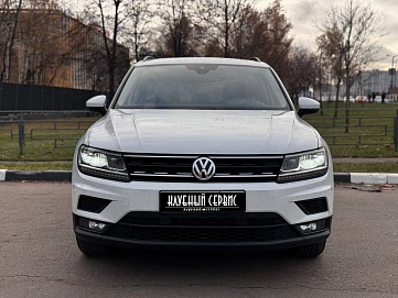 Volkswagen Tiguan, 2020г, передний привод, робот