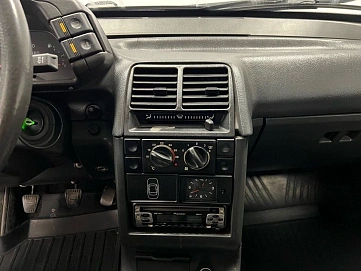 Lada (ВАЗ) 2110, 2003г, передний привод, механика