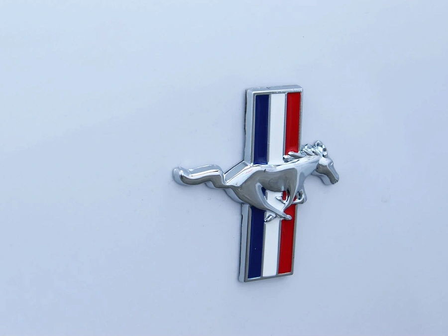 Ford Mustang, 2019г., задний привод, автомат