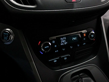 Ford Kuga, 2015г, передний привод, автомат