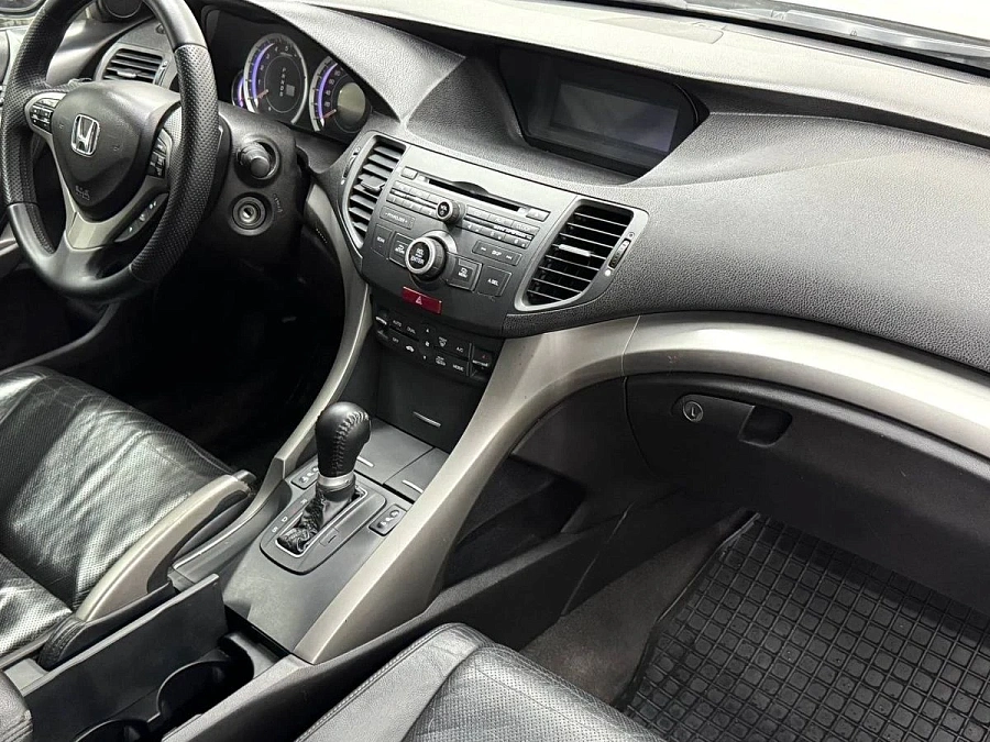 Honda Accord, 2008г., передний привод, автомат