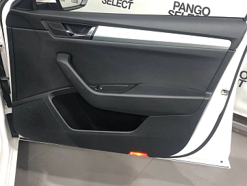 Skoda Superb, 2017г, передний привод, автомат