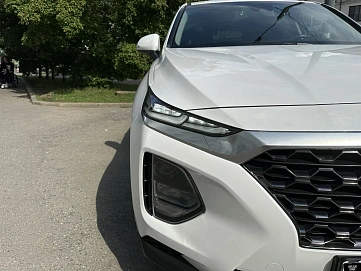 Hyundai Santa Fe, 2019г, передний привод, автомат
