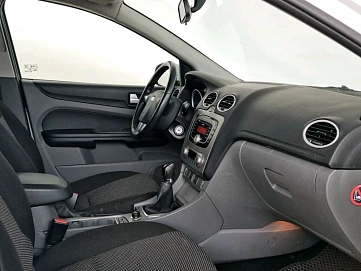 Ford Focus, 2010г, передний привод, механика