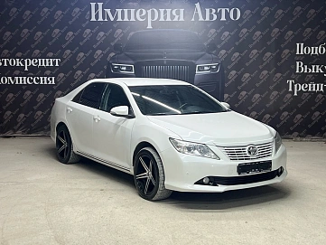 Toyota Camry, 2014г, передний привод, автомат