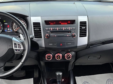 Peugeot 4007, 2011г, полный привод, вариатор