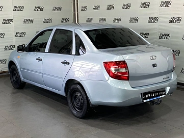 Lada (ВАЗ) Granta, 2013г, передний привод, автомат