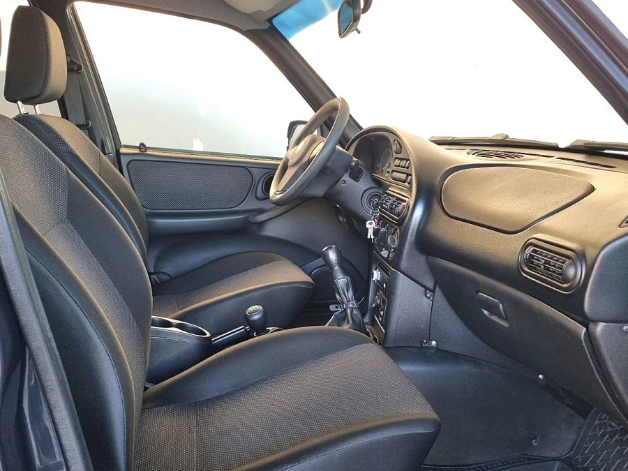 Chevrolet Niva, 2017г., полный привод, механика