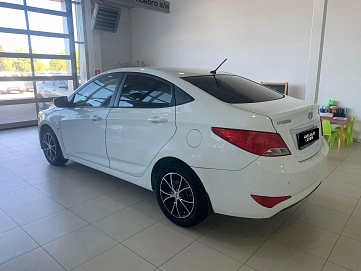 Hyundai Solaris, 2014г, передний привод, автомат