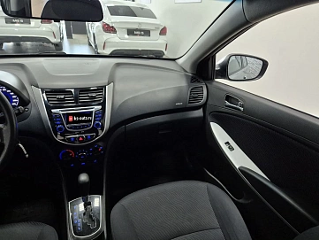 Hyundai Solaris, 2013г., передний привод, автомат