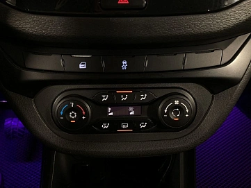 Lada (ВАЗ) Vesta, 2021г, передний привод, механика