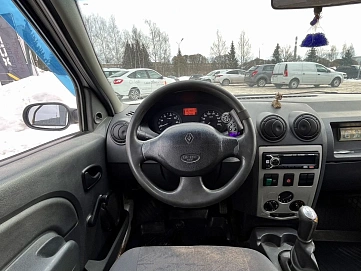 Renault Logan, 2006г, передний привод, механика