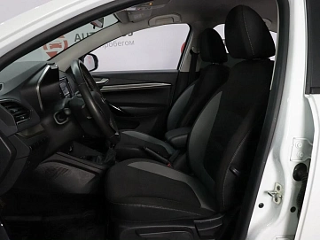 Lada (ВАЗ) Vesta, 2023г, передний привод, механика