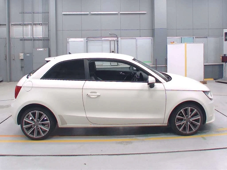 Audi A1, 2012г., передний привод, робот
